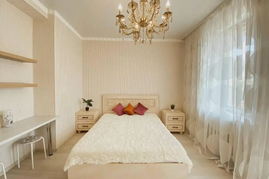 Астрахань: Kvart Hotel - Светлая двухкомнатная квартира на площади Ленина