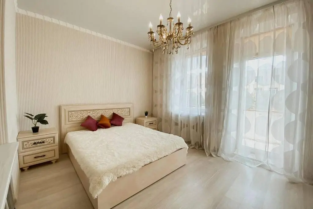 Астрахань: Kvart Hotel - Светлая двухкомнатная квартира на площади Ленина