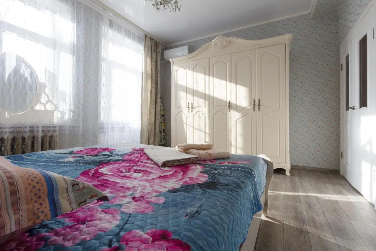 Астрахань: Apartaments VIP-LUX pl.Lenina 10/4