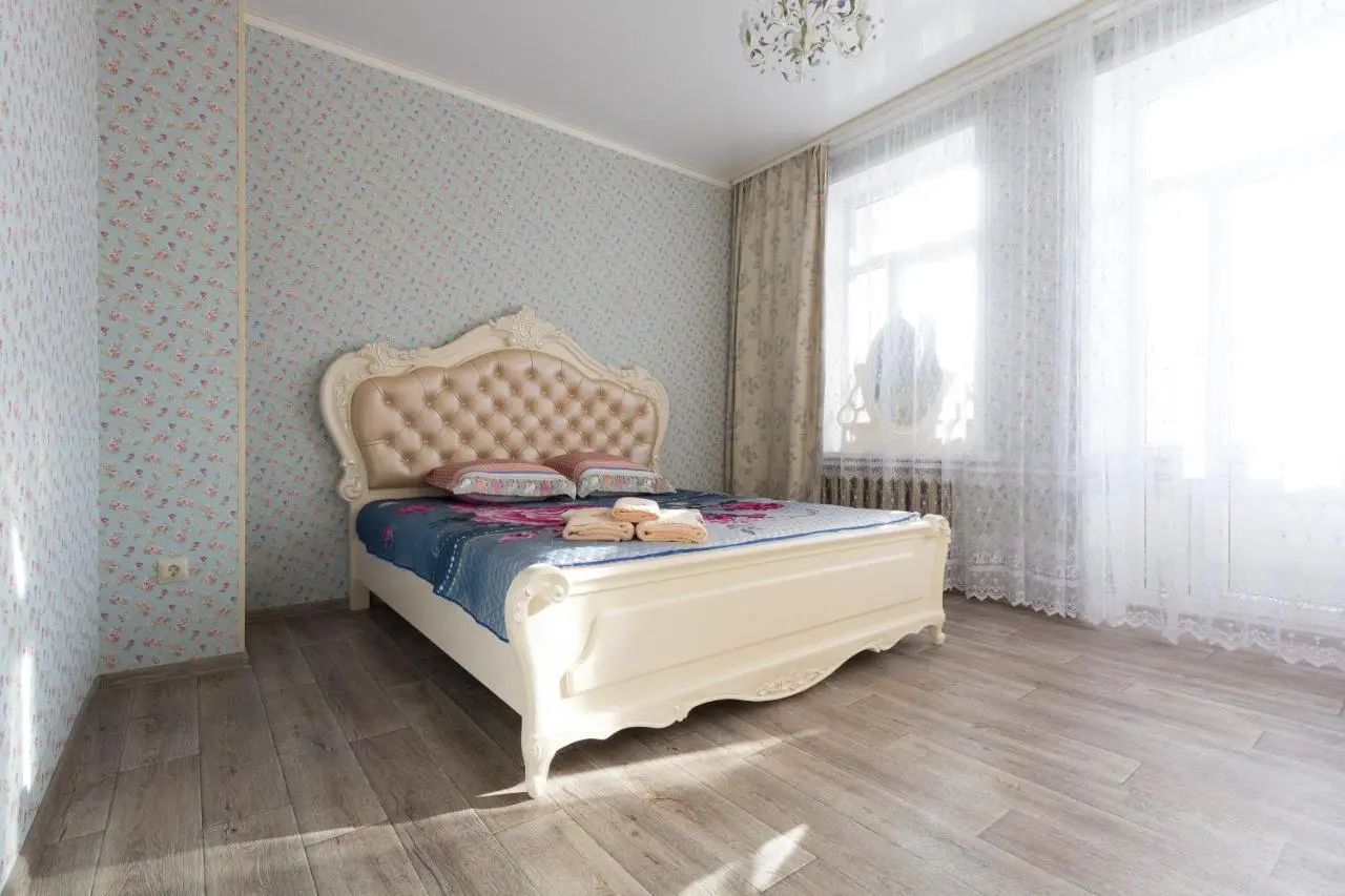 Астрахань: Apartaments VIP-LUX pl.Lenina 10/4