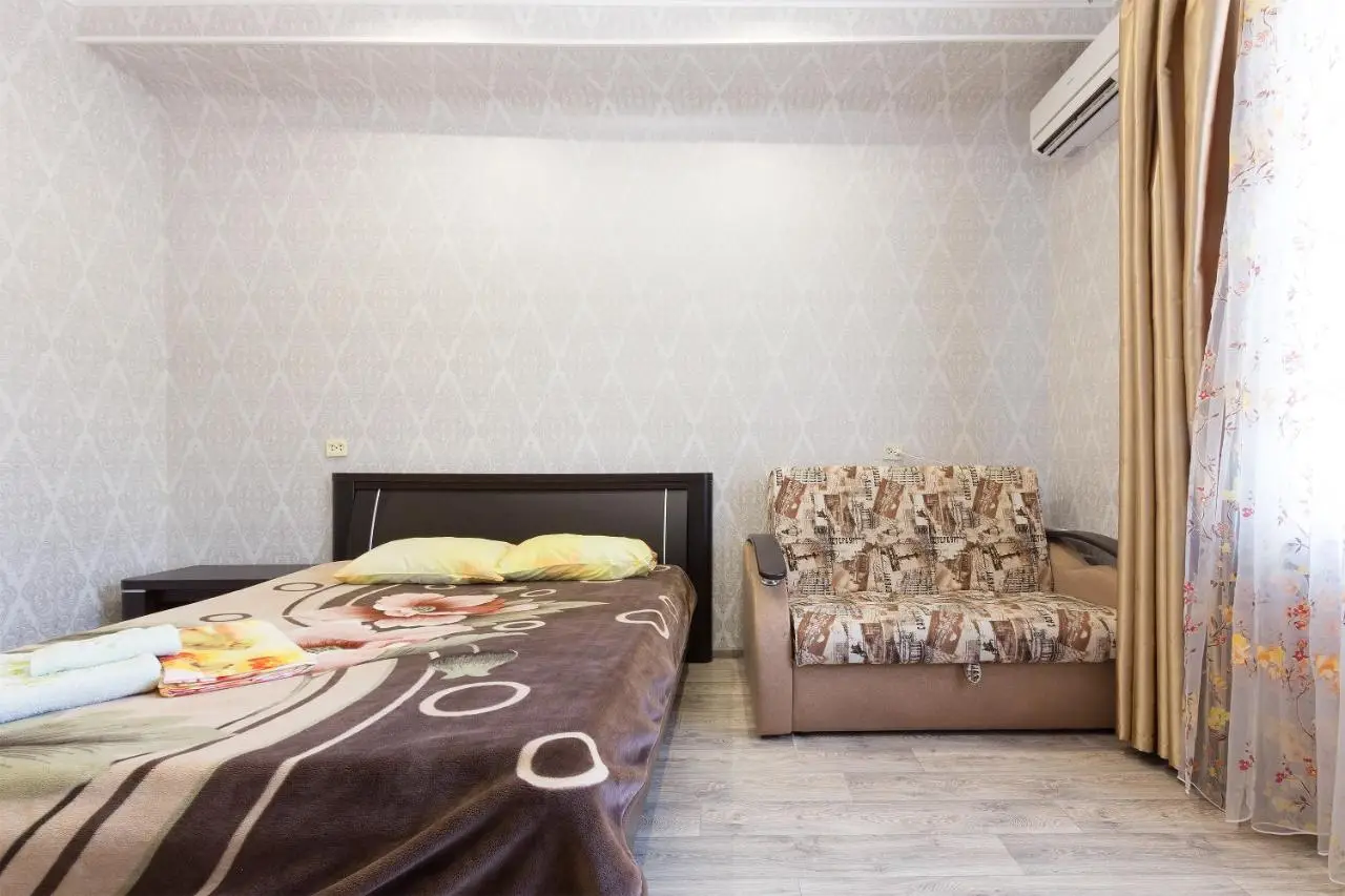 Астрахань: Apartment on Ploshchad Lenina 12/2