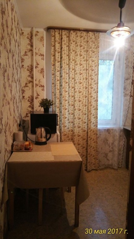 Уфа: Апартаменты на улице Братьев Кадомцевых 6