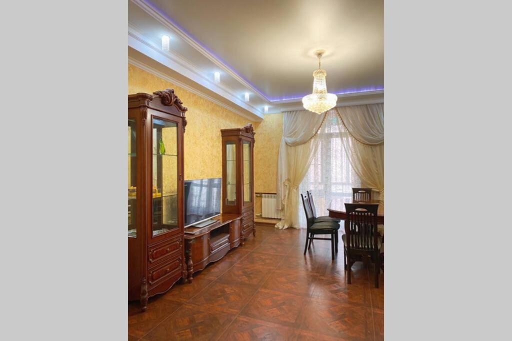 Астрахань: Kvart Hotel - Квартира с отличным ремонтом в центре Астрахани!