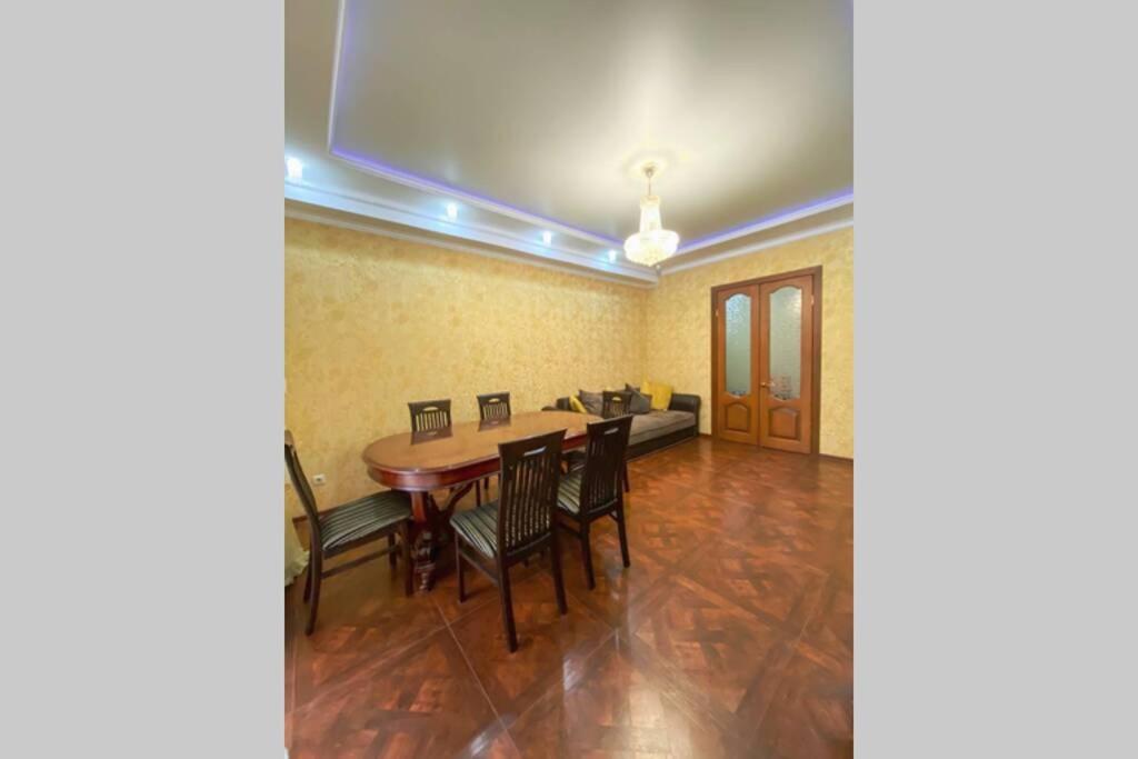 Астрахань: Kvart Hotel - Квартира с отличным ремонтом в центре Астрахани!