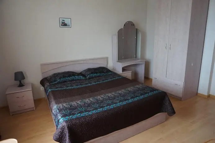 Уфа: Day Apartments na Vosmogo Marta
