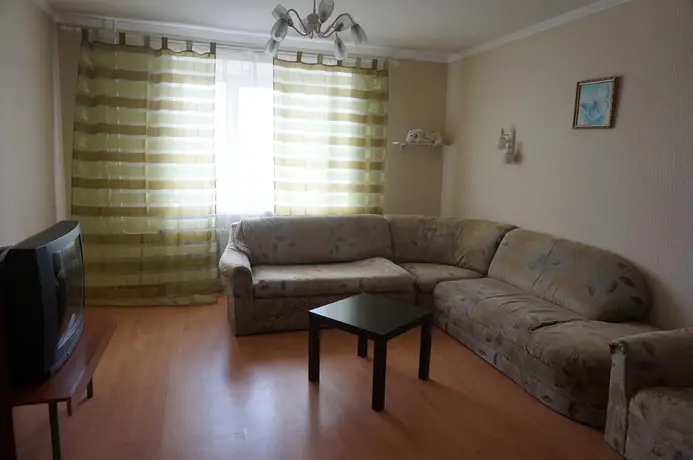 Уфа: Day Apartments na Vosmogo Marta