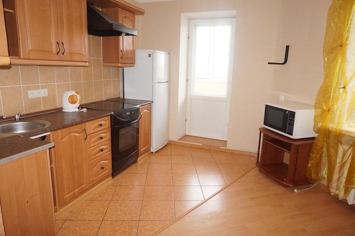 Уфа: Day Apartments na Vosmogo Marta