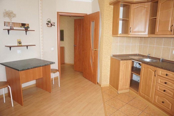 Уфа: Day Apartments na Vosmogo Marta