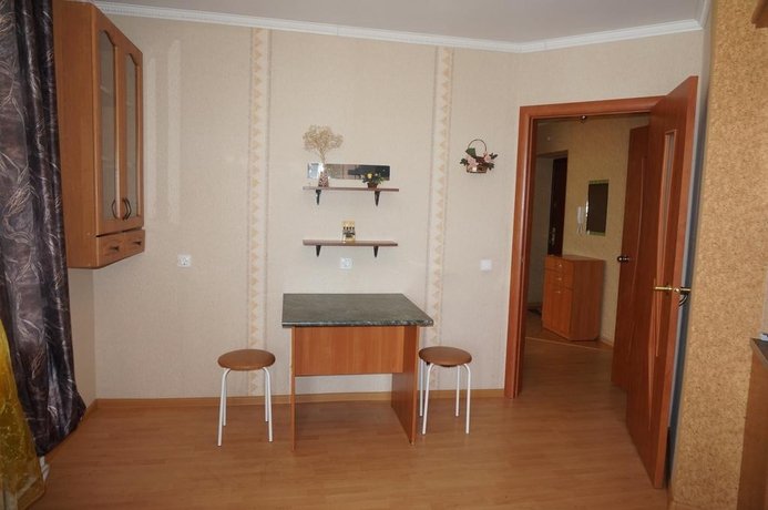 Уфа: Day Apartments na Vosmogo Marta