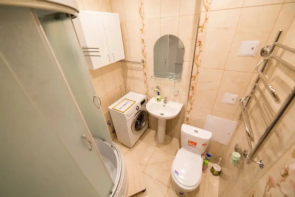 Уфа: ул. Комсомольская, 15-250