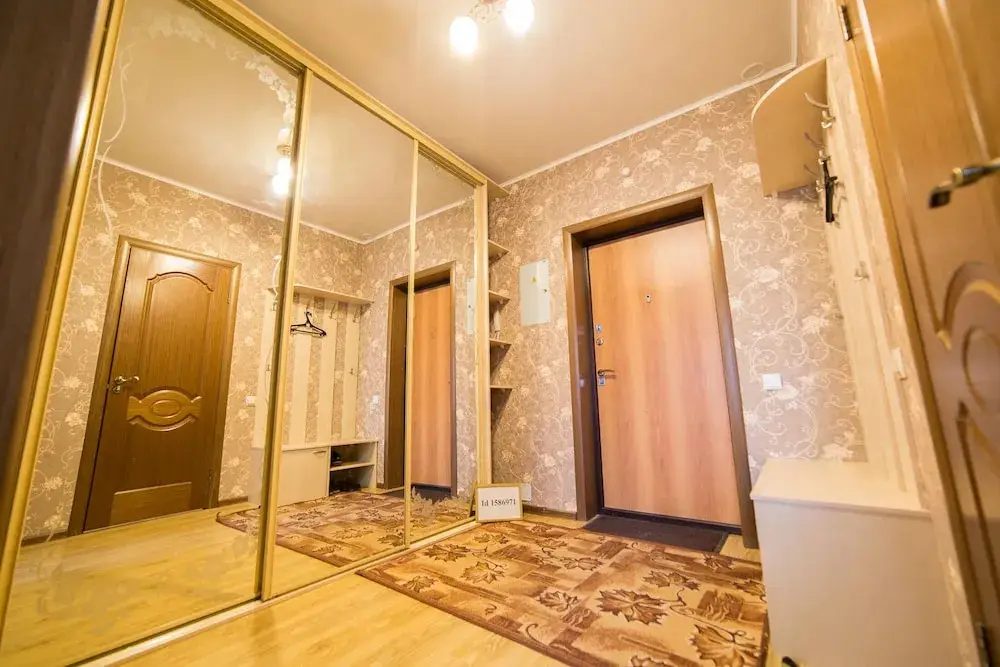 Уфа: ул. Комсомольская, 15-250