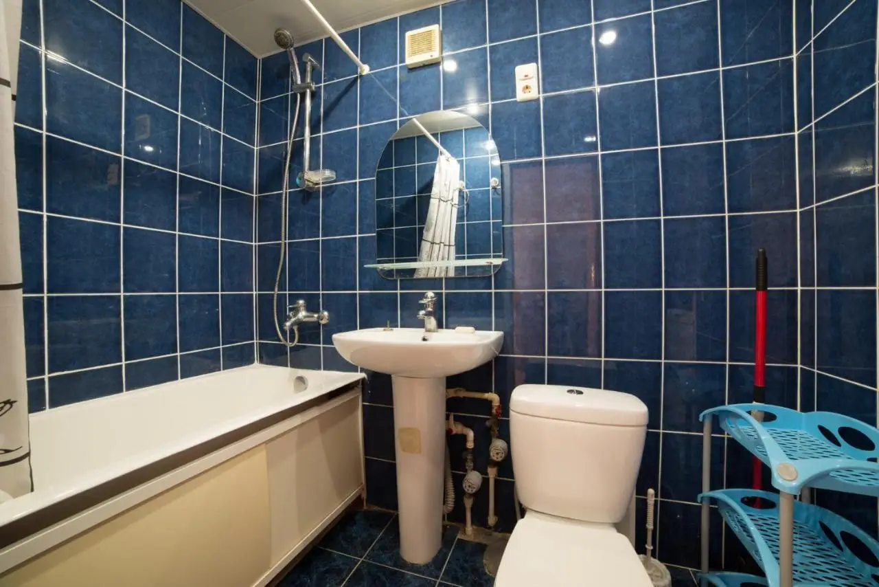 Астрахань: Kvartira Klass Apartments at Chekhova 103