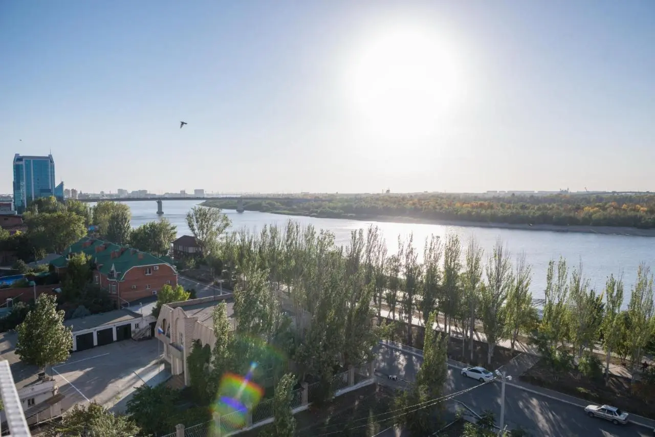 Астрахань: Kvartira Klass Apartments at Chekhova 103