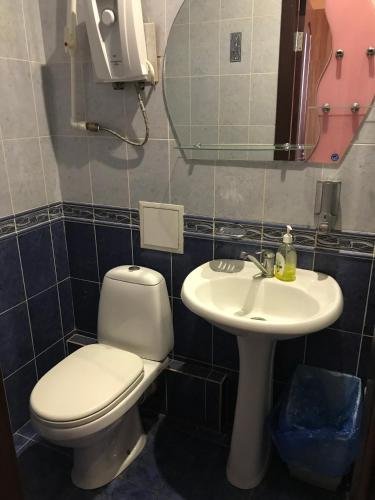 Дмитриевка: Postoyaly Dvor Polovina Puti