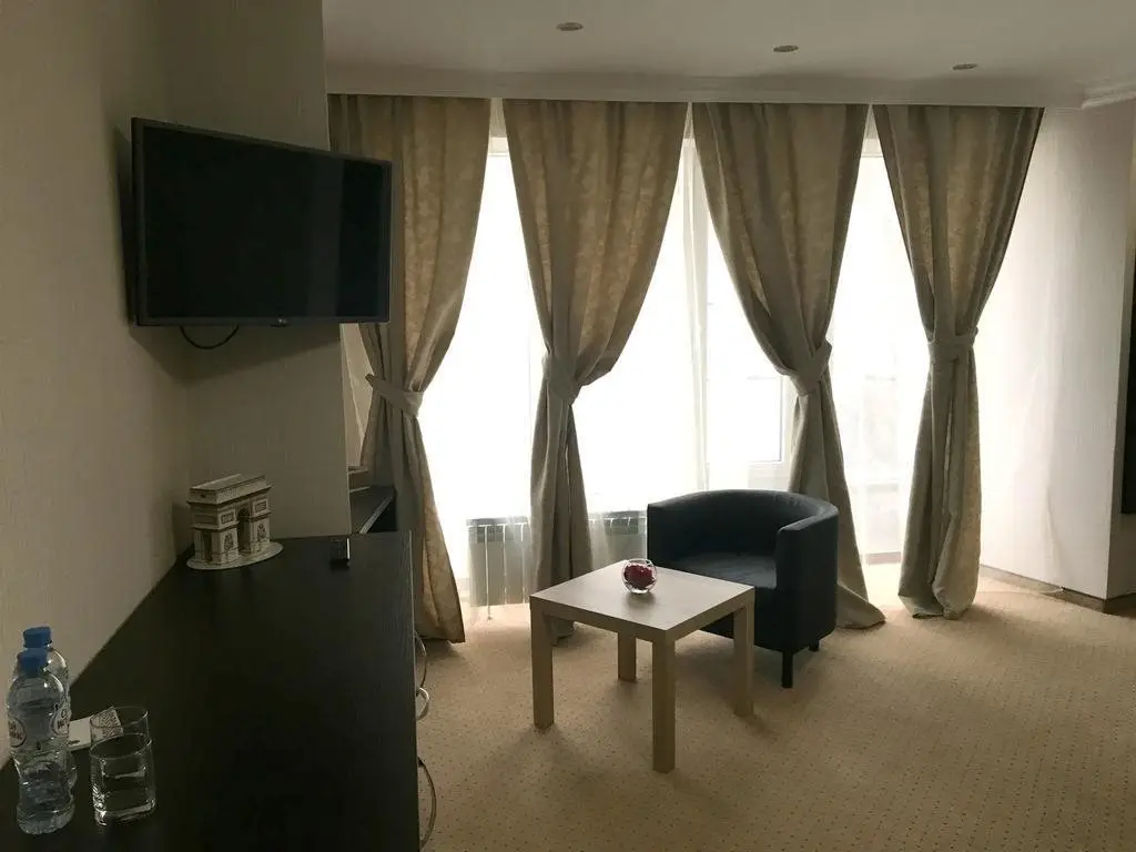 Ростов-на-Дону: Hotel Torn House