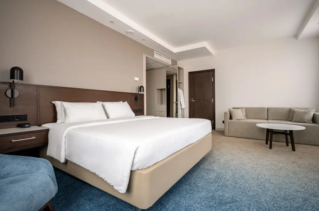 Казань: Отель Cort Inn Казань Кремль (ex Courtyard by Marriott)