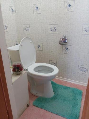 Казань: Меблированные комнаты Homestay on Chistopolskaya 82