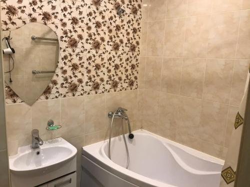 Казань: Apartament on Chistopolskaya 61a
