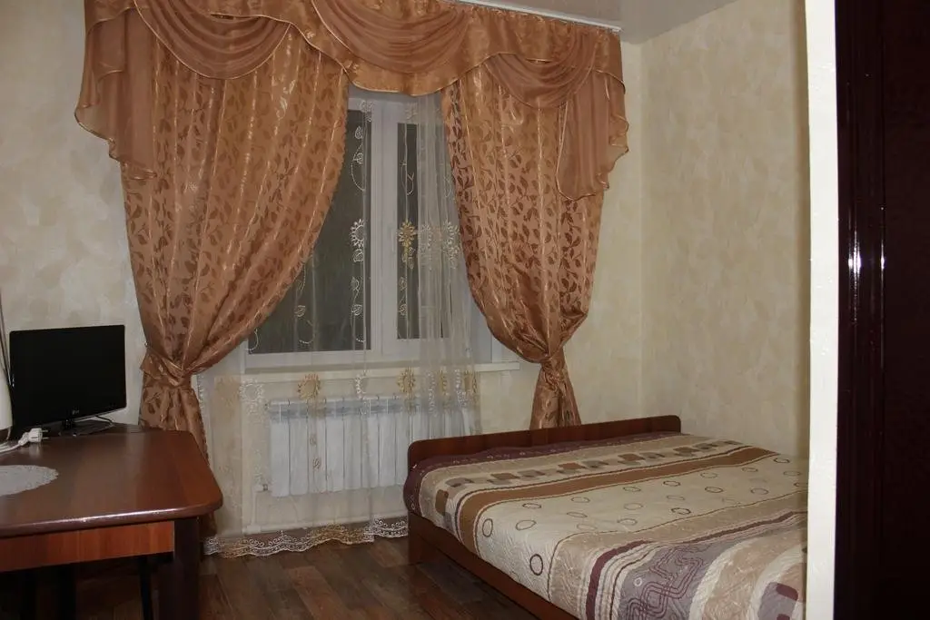 Змеиногорск: Hotel Na L'va Tolstogo