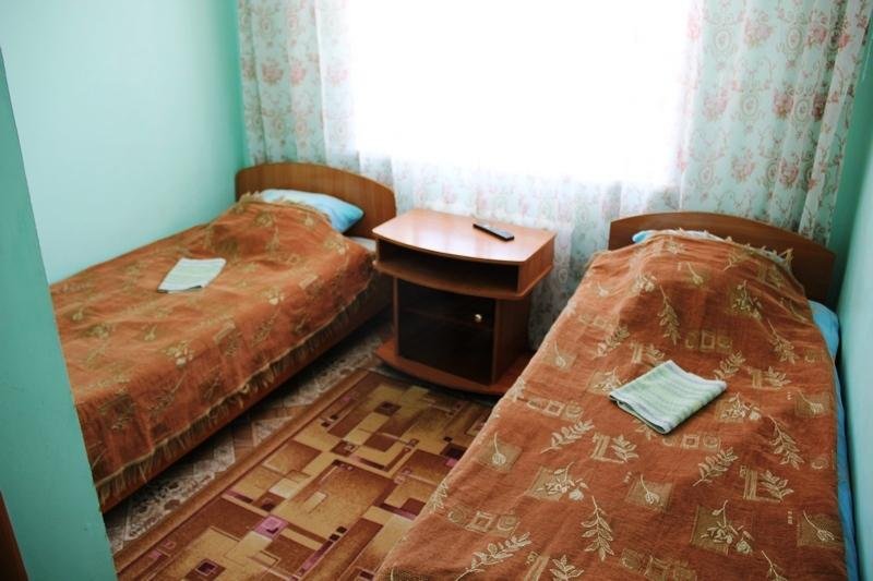 Змеиногорск: У заставы