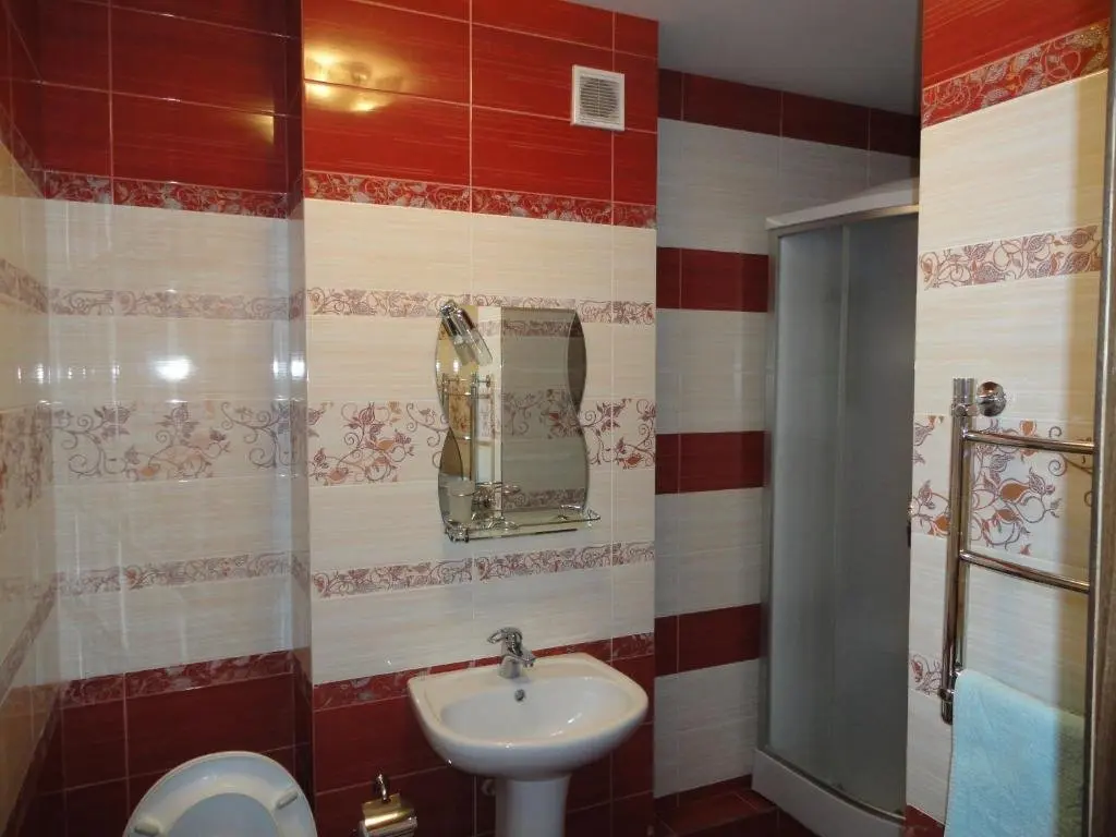 Строитель: Hotel on Sobornaya