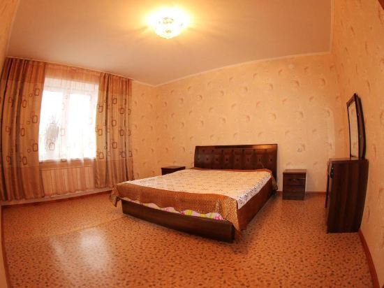 Чита: Dekabrist Apartment at Krasnoarmeyskaya 14