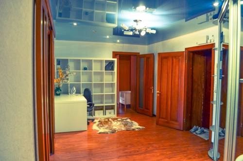 Кемерово: Apartment on Sibiryakov-Gvardeytsev