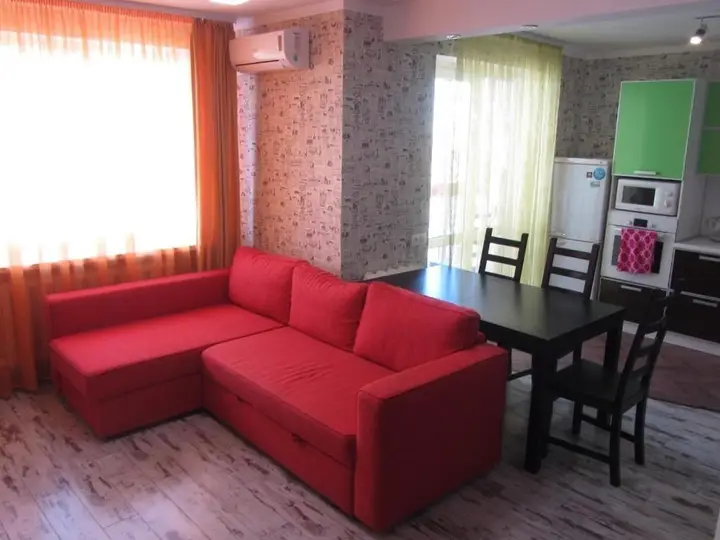 Уфа: Apartment Revolutsionnaya 68 Сафари