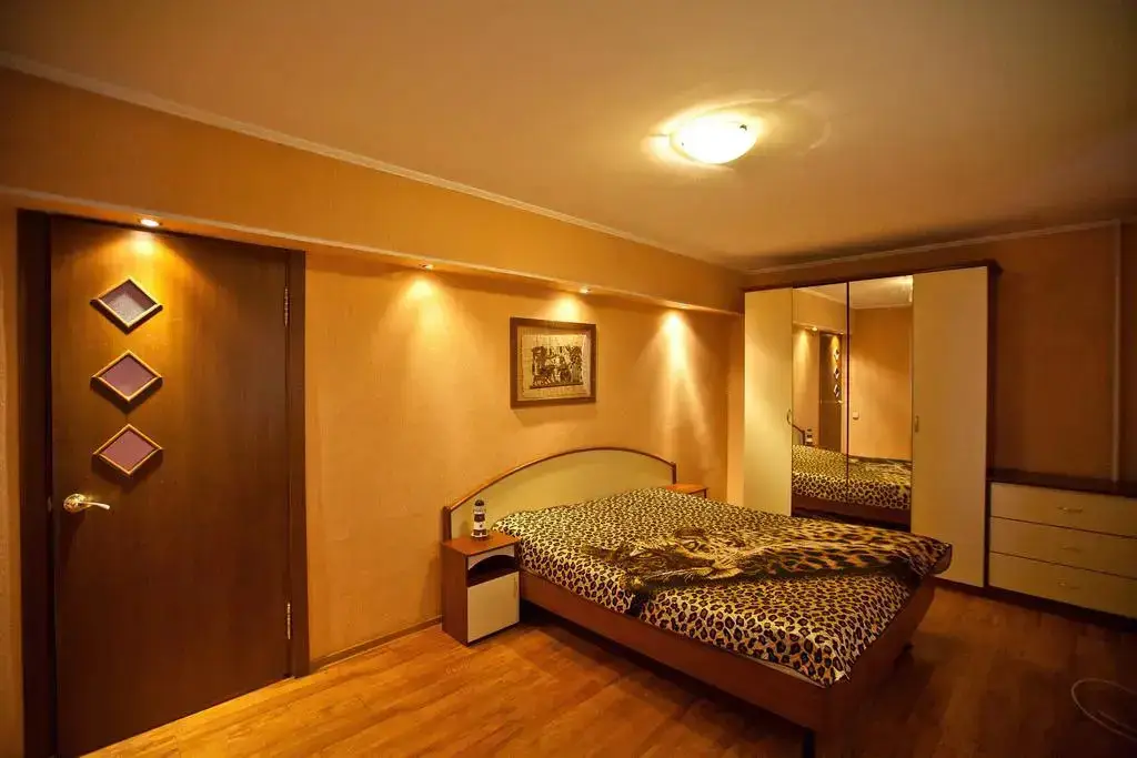 Кемерово: Grand Hotel Apartment 13