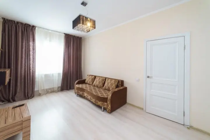 Кемерово: Home Hotel (Хоум Отель) на Притомском 7 корпус 5