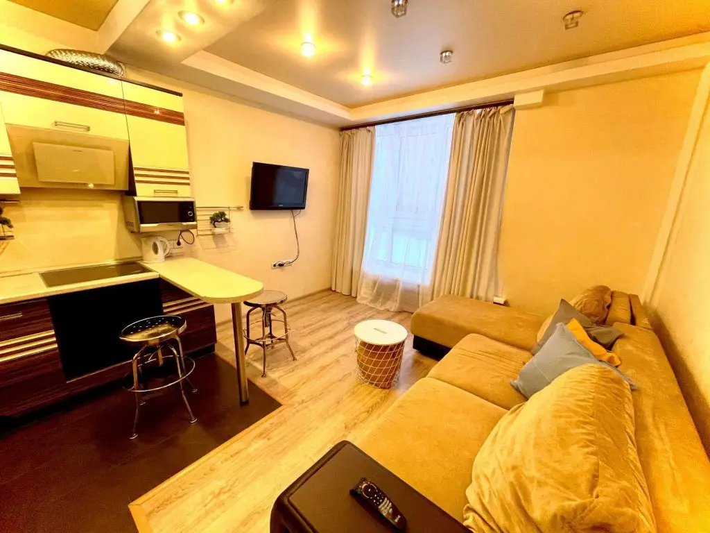 Кемерово: Home Hotel (Хоум Отель) на Сибиряков-Гвардейцев