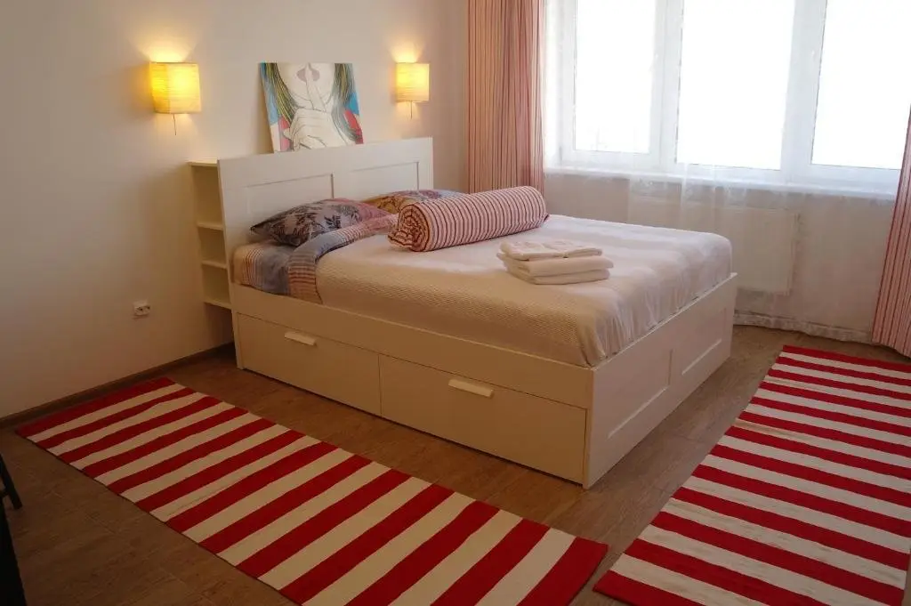 Иркутск: ApartLux on Dekabrskikh Sobytiy