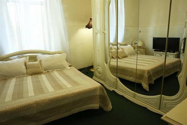 Иркутск: Hotel Bichaikhanov Palace