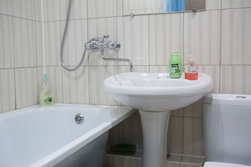 Иркутск: Apartment Economy on Baykalskaya 234B-4-16