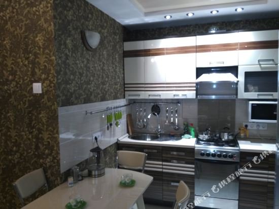 Иркутск: Apartment on Marata 17