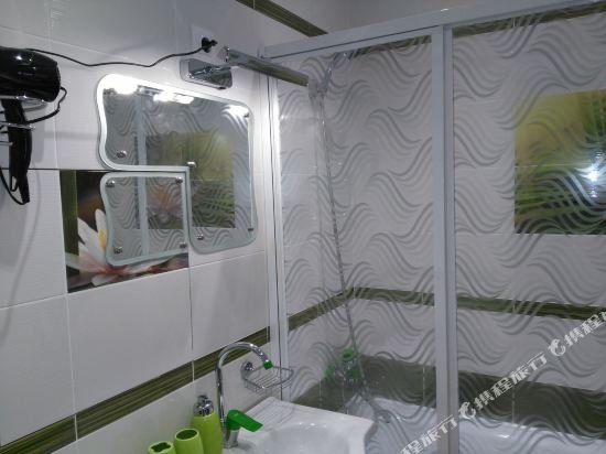 Иркутск: Apartment on Marata 17