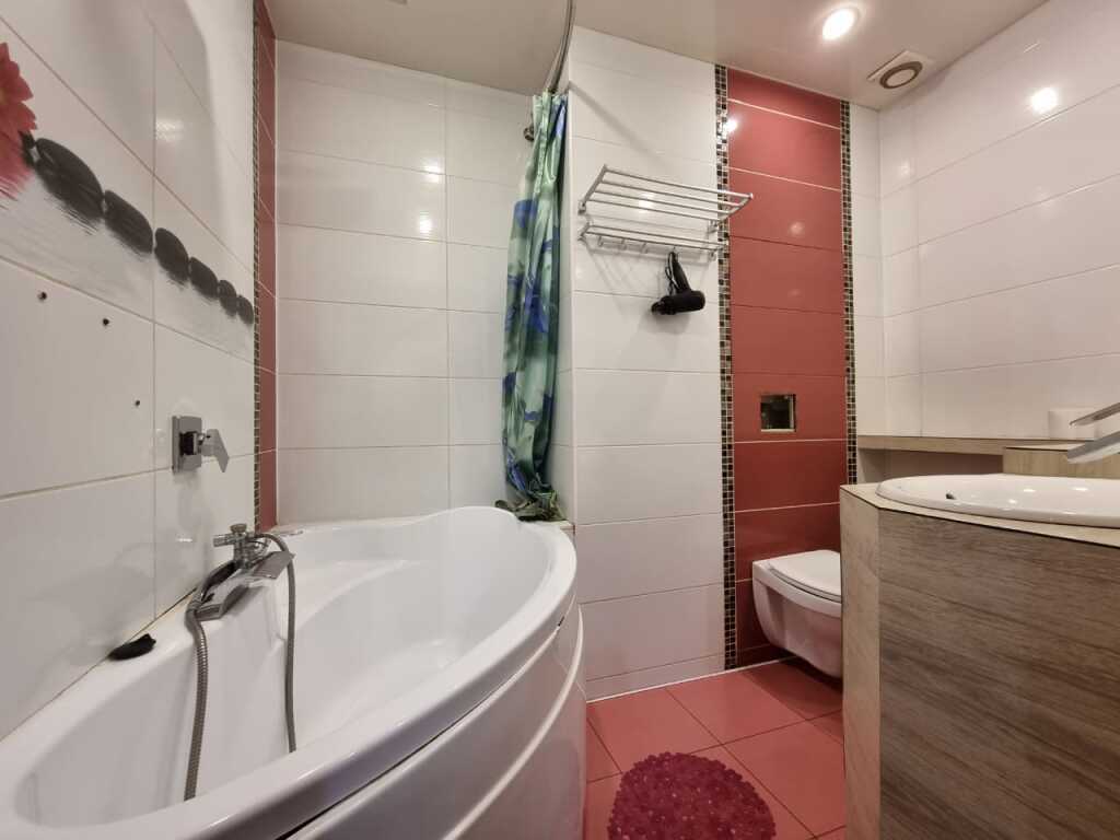 Иркутск: Apartment on Verkhnyaya Naberezhnaya