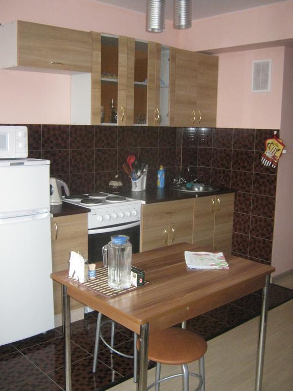 Иркутск: Apartments at Ulitsa Lyzina 34