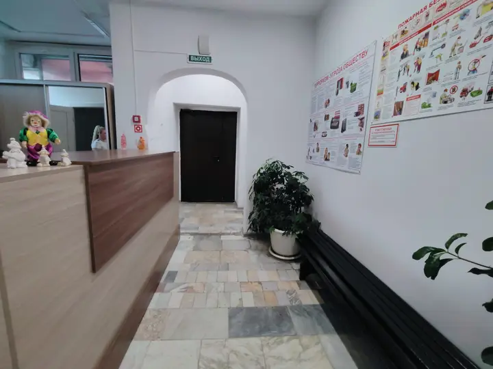 Иркутск: Меблированные комнаты общежитие "Арена на Свердлова"