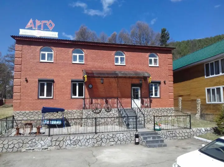 Листвянка: Гостевой Дом Арго