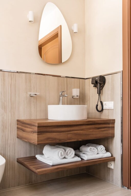 carousel image 4