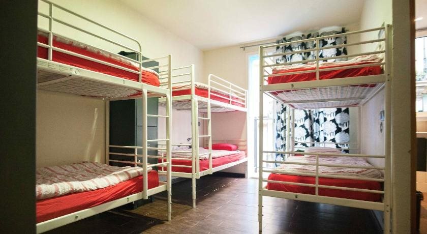Тула: Tulskiy Hostel on Demidovskaya