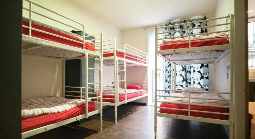 Тула: Tulskiy Hostel on Demidovskaya