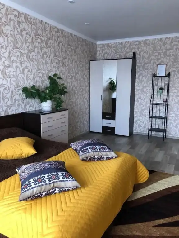 Курск: Апартаменты «Комфорт», ул. Запольная, 60, кв. 178
