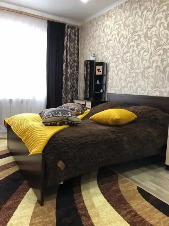 Курск: Апартаменты «Комфорт», ул. Запольная, 60, кв. 178