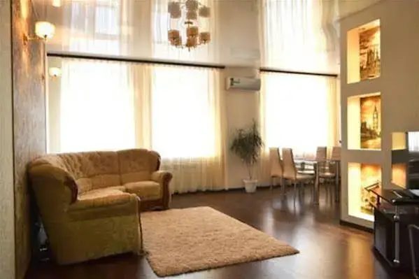 Комсомольск-на-Амуре: Homehotel Apartment