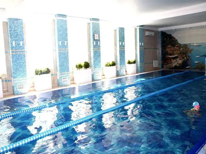 Хабаровск: Uyut (Rivera hotel complex)