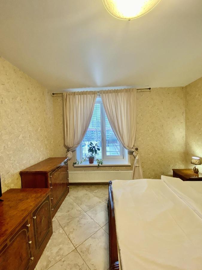 Уфа: Апартаменты Richotels на пр. Октября 107Б ( 4 сезона)