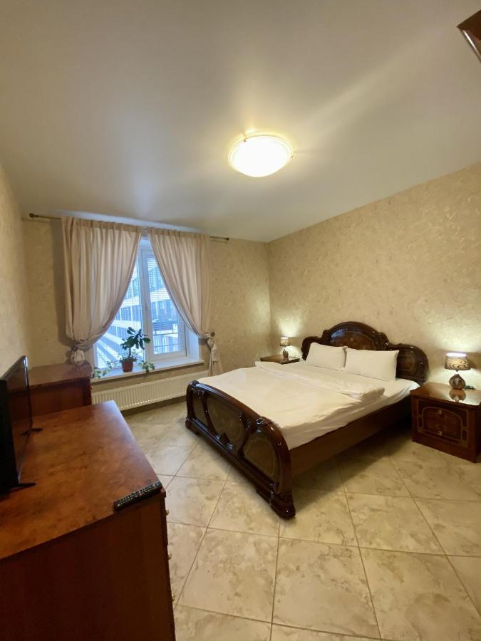 Уфа: Апартаменты Richotels на пр. Октября 107Б ( 4 сезона)