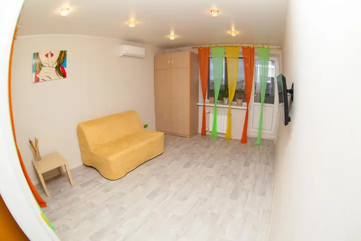 Уфа: Apartment Komsomolskaya 27